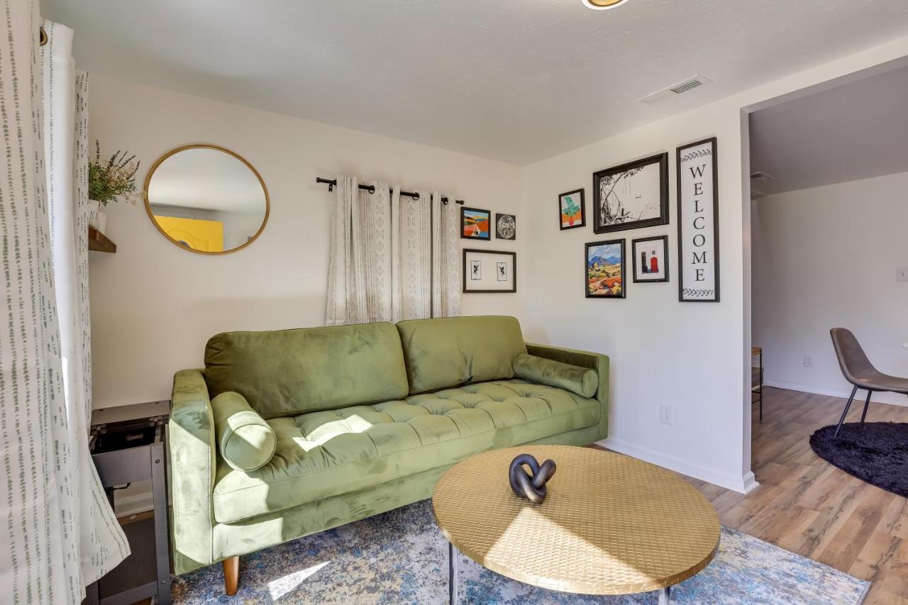 Modern Northfield Cottage With Yard! 외부 사진