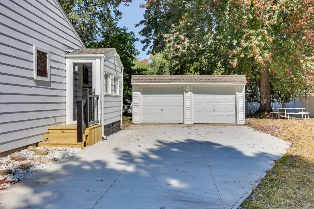 Modern Northfield Cottage With Yard! 외부 사진